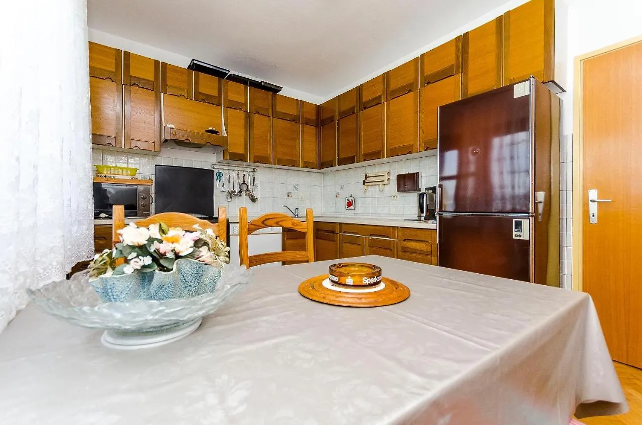 Apartments Vanja Trogir Croatia