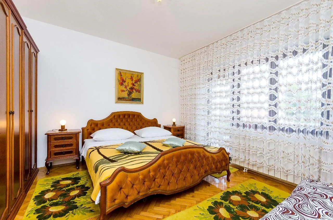 Apartments Vanja Trogir 0*,  Croatia