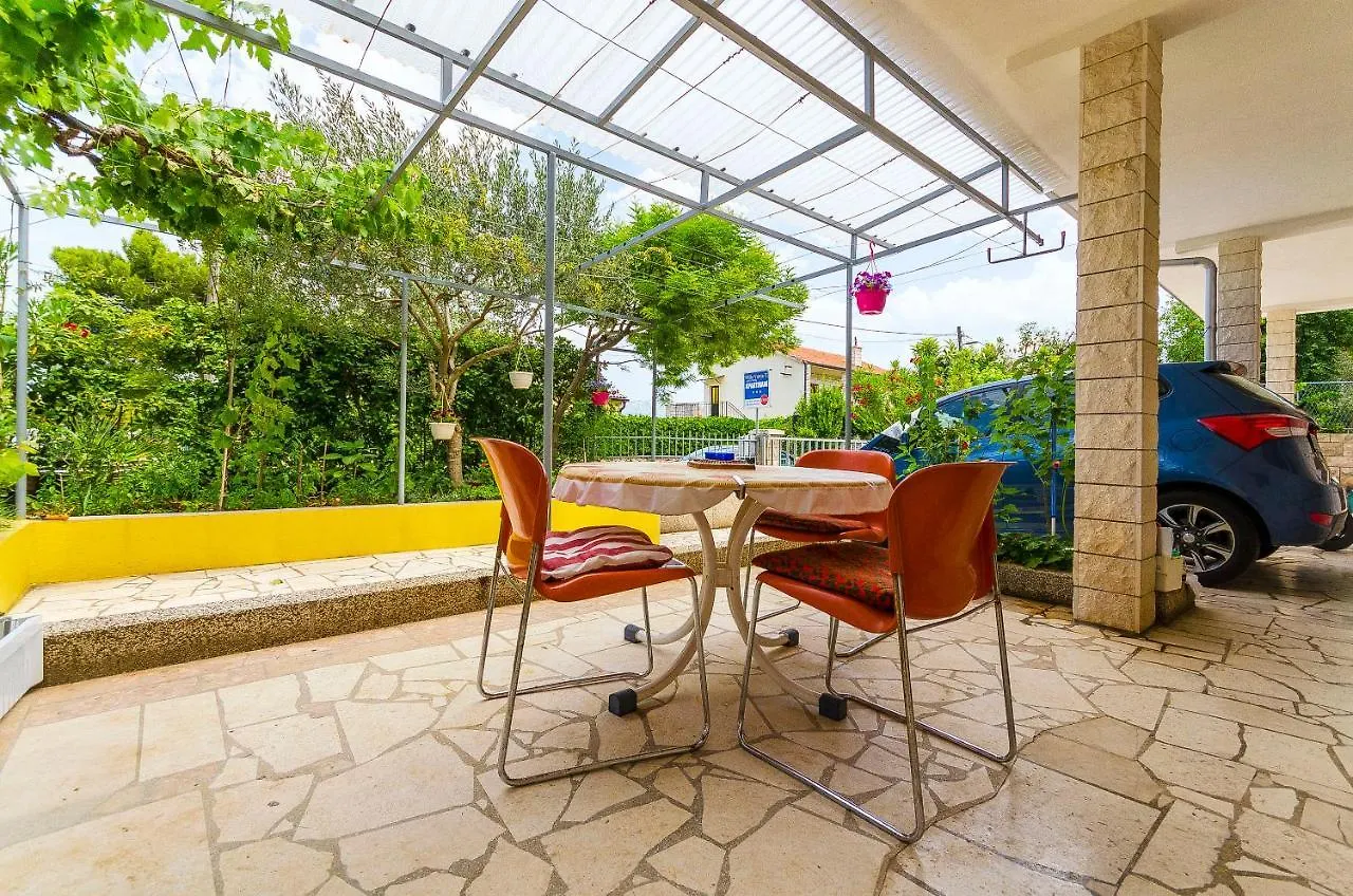 Apartments Vanja Trogir