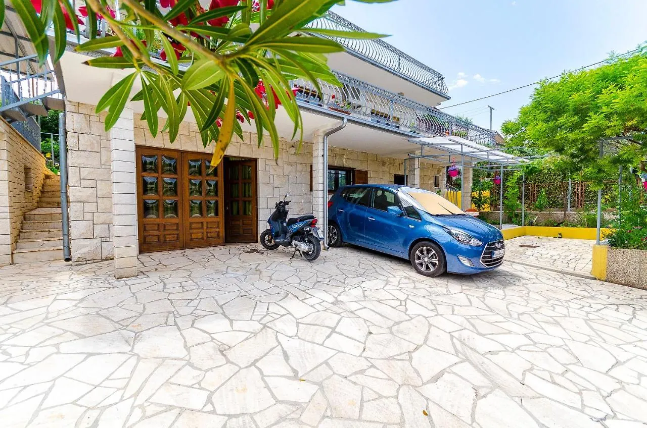 Apartments Vanja Trogir