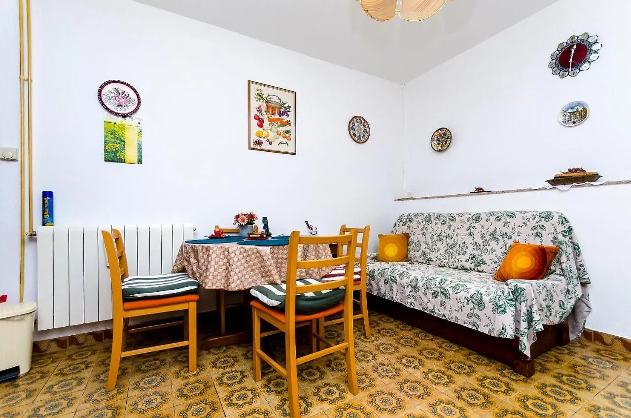 Apartments Vanja Trogir