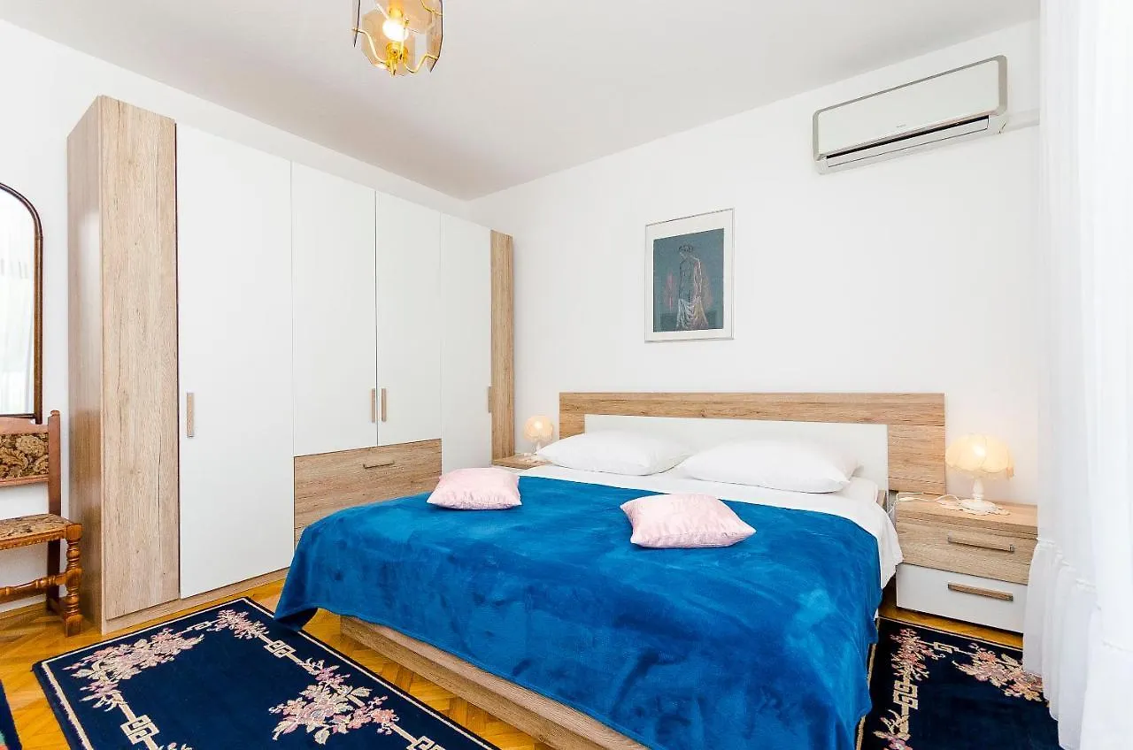 Apartments Vanja Trogir Croatia