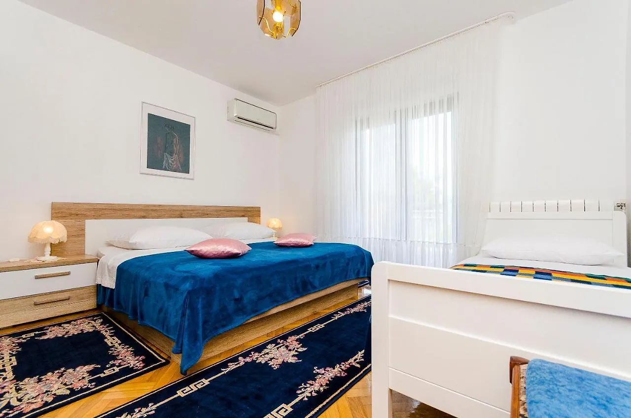 Apartments Vanja Trogir